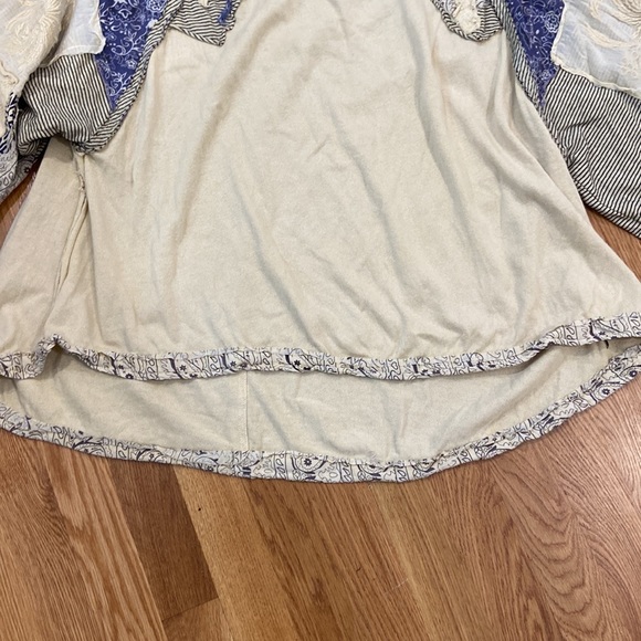 FREE PEOPLE Top. - Picture 3 of 4